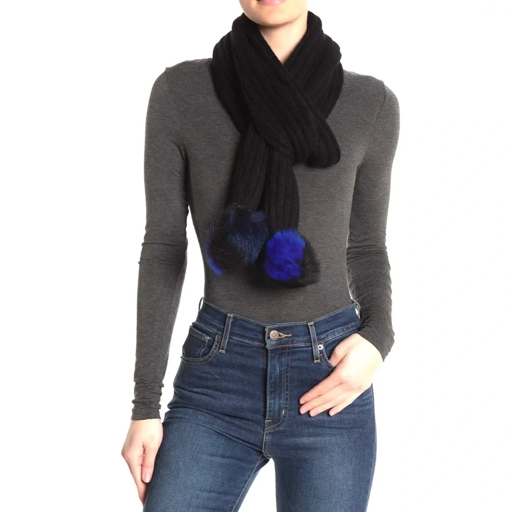 UGG Cable Knit Scarf With Shearling Fur Pom Pom NEW With Tag Black Blue